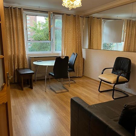 1 Bedroom Flat Close To City With Free Parking Arrangement Λονδίνο Εξωτερικό φωτογραφία