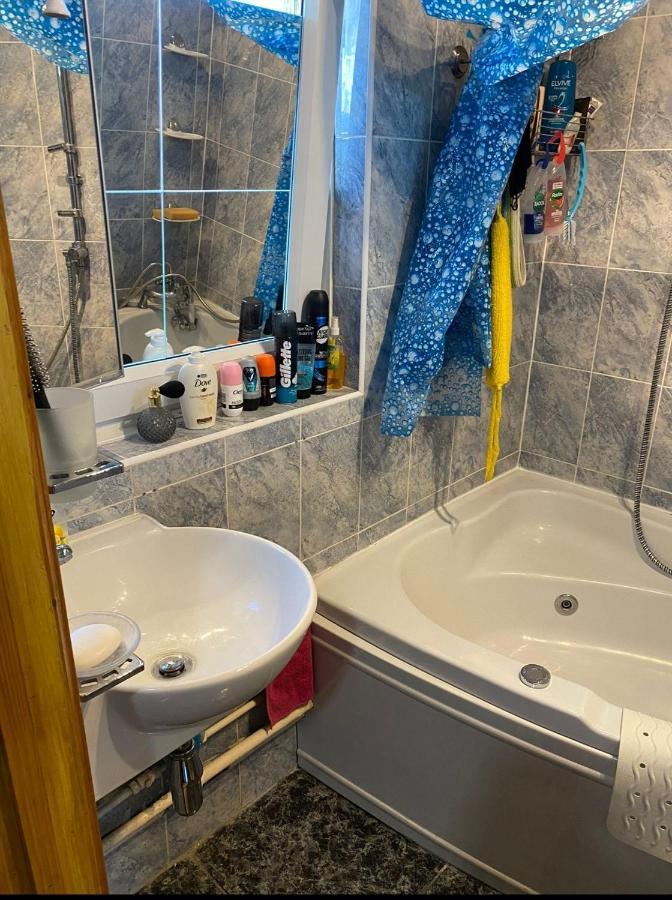 1 Bedroom Flat Close To City With Free Parking Arrangement Λονδίνο Εξωτερικό φωτογραφία